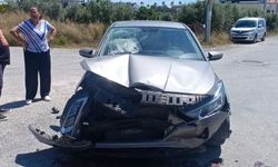 Manavgat’ta kontrolsüz kavşakta feci kaza