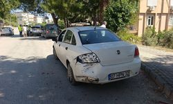Park halindeki araca çarptı