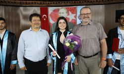 Ön yargıları başarısıyla geride bıraktı