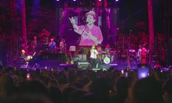 Antalya'da Kenan Doğulu coşkusu