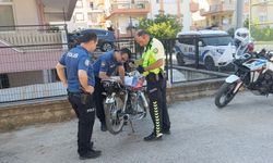 Polisi gördü, motosikleti bırakıp kaçtı