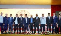 Antalyaspor’da görev dağılımı belli oldu