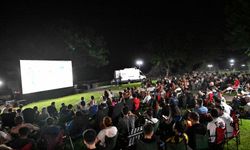 Muratpaşa'da dev ekranda milli maç heyecanı