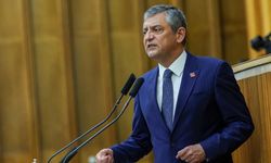 Özel yeni parti kararını açıkladı