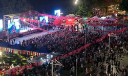 Antalya, Cumhuriyet Meydanı'nda buluştu