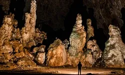 Döşemealtı'nın gizemli mağarası