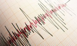 Kaş'ta art arda deprem