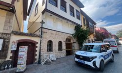 Evinde ölü bulundu