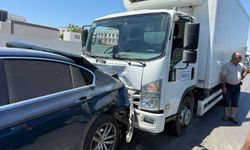 Serik'te zincirleme kaza