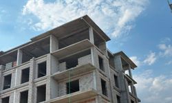 Serik'te üzerine beton blok düşen işçi hayatını kaybetti