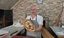 400 derecelik ateşin başında emek veriyor