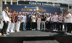 Kırkpınar zaferi Antalya'da kutlandı
