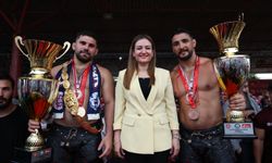 Ordu Aybastı güreşlerinde Başpehlivan Erkan Taş