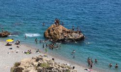 Antalya'da sahiller doldu