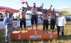 Gökbel'de başpehlivan Enes Doğan
