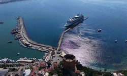 Lüks kruvaziyer Alanya'da