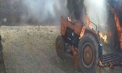 Traktör kendi kendine hareket edip alev aldı