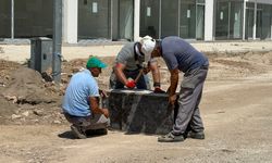 Kumluca’da kaldırım ve drenaj çalışması