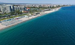 Konyaaltı Sahili'nde 'şamandıra' tepkisi
