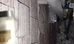 Havalandırma boşluğuna düşen kedi kurtarıldı