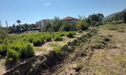 Kemer'de dere ve kanallarda kış temizliği