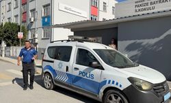 Öğrencinin çantasından tabanca çıktı