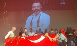 Ünlü oyuncu için duygusal anma