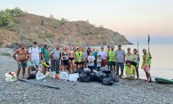 Çıralı’da deniz ve plaj temizliği: 200 kilogram mikroplastik toplandı