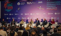 Astronotlar, uzay yolculuğunun risklerini anlattı