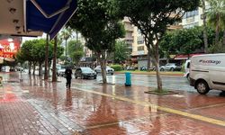 Alanya’da sağanak yağış