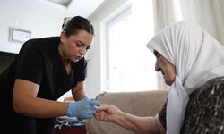 Hastalar evlerinde muayene ediliyor