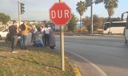 Otel servisi ile motosiklet çarpıştı