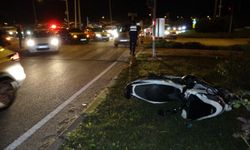 Manavgat'ta emniyet şeridinde motosiklet kazası