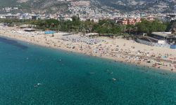 Alanya'da sonbaharda deniz keyfi