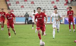 Antalyaspor evinde dağıldı
