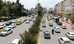 Türkiye'deki her 20 araçtan biri Antalya'da!