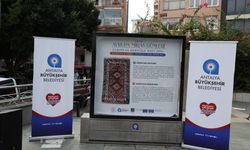 Cumhuriyet Meydanı Döşemealtı halıları ile renklendi