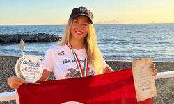 Eda Savcıgil, Catalina Kanalı'nı rekorla yüzdü