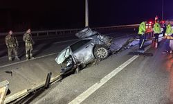 Otomobil paramparça oldu: 2 ölü