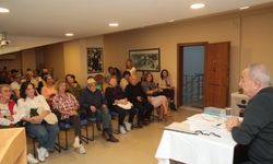 Şükrü Erbaş ANTÇEV’de konuştu: Şiir parmak izi gibidir