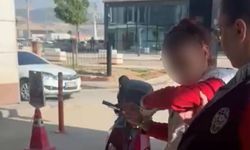 Kediye taşla vuran kadın yakalandı
