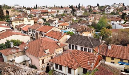 Kaleiçi'ni alışveriş merkezine dönüştürmeye çalışıyorlar