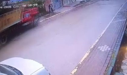 Freni boşalan kamyon dehşet saçtı