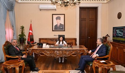 Vali Şahin makamını Nazenin Karsavurdan'a devretti