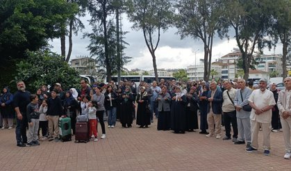 Manavgat'ta hacı adayları uğurlandı