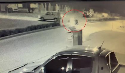 Kaza anı saniye saniye kameraya yansıdı
