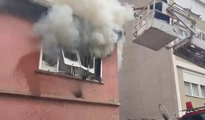 Muratpaşa'da elektrik panosu patladı!