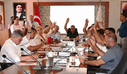 Kemer'de meclis toplantısı gerçekleşti