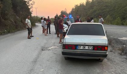 Otomobil ile motosiklet çarpıştı
