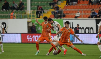 Alanyaspor, Kocaelispor'a 2-1 yenildi